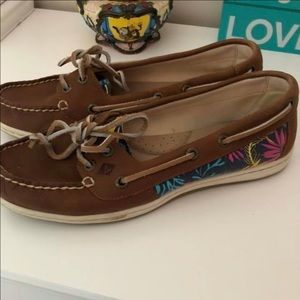 Boat shoes